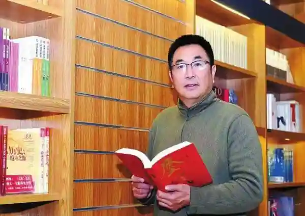 从天中出发的张新科 他眼中有星辰大海