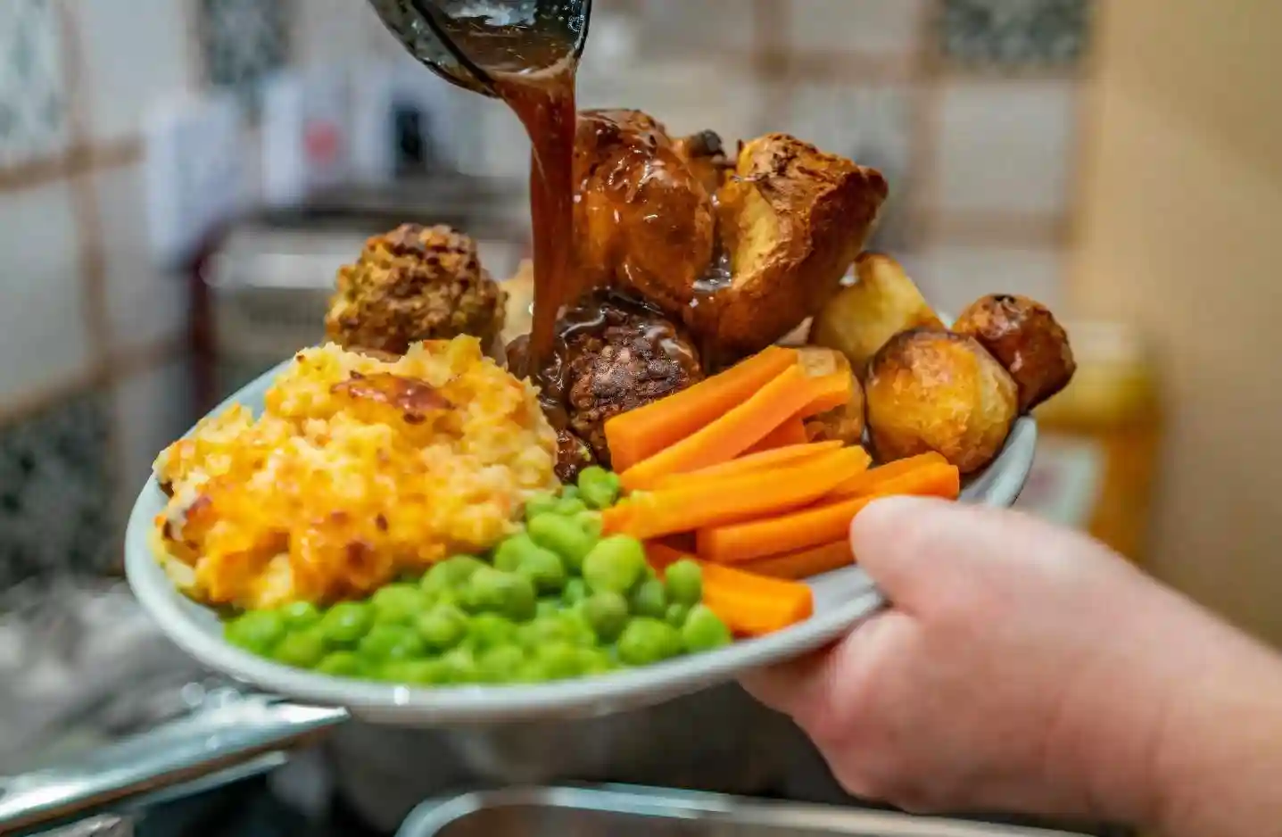 英国人最爱吃的异国美食，中国菜榜上有名！