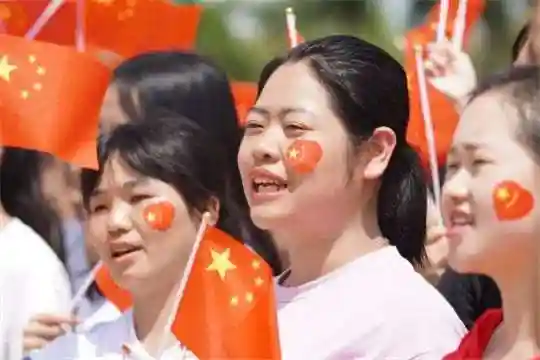 3年过去了，那个说“美国连空气都甜”的中国女孩，如今咋样了？