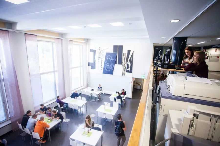 重庆高温持续，多所高校已启动线上教学